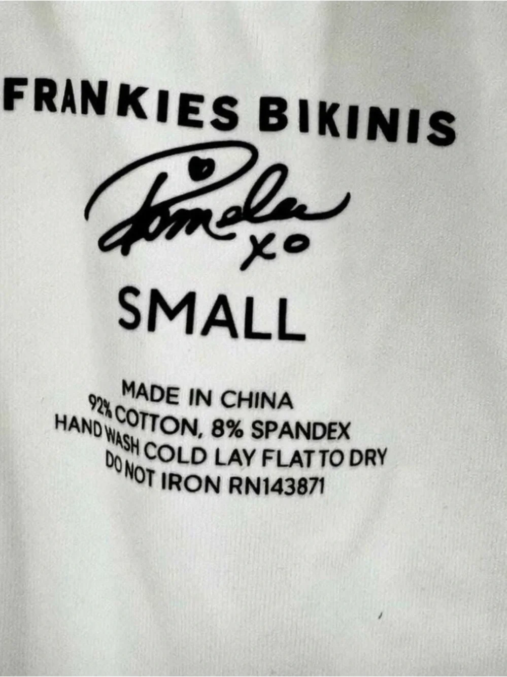 Frankies Bikinis cute white